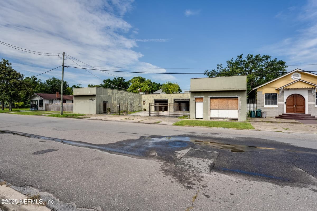 2062 N LIBERTY Street, Jacksonville, FL 32206 3