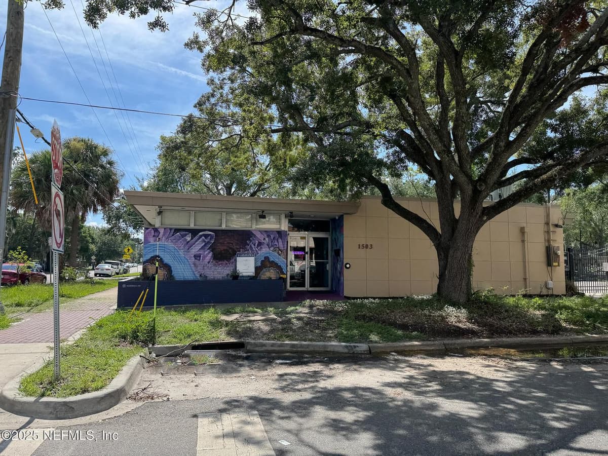 1503 OAK Street, Jacksonville, FL 32204 3