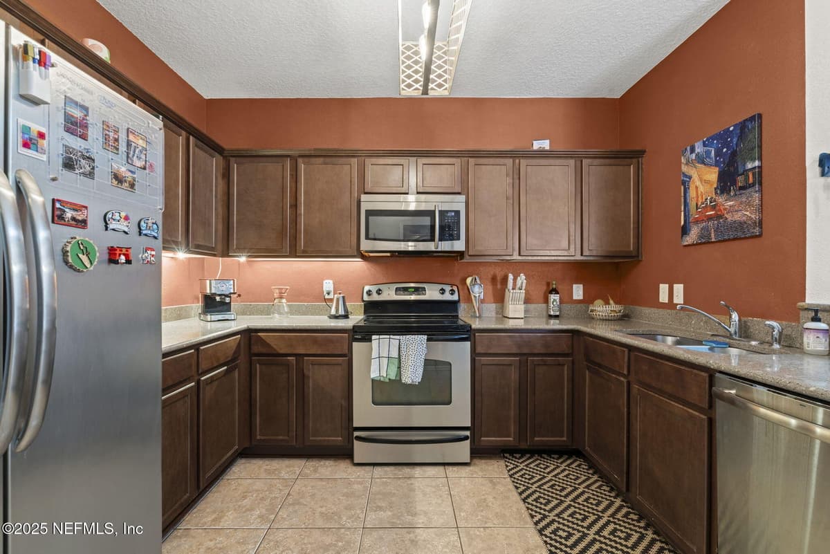 4908 KEY LIME Drive 201, Jacksonville, FL 32256 3