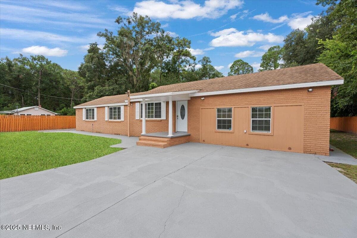 1420 BERTHA Street, Jacksonville, FL 32218 2