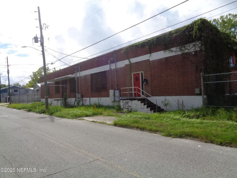 2670 PHYLLIS Street, Jacksonville, FL 32204