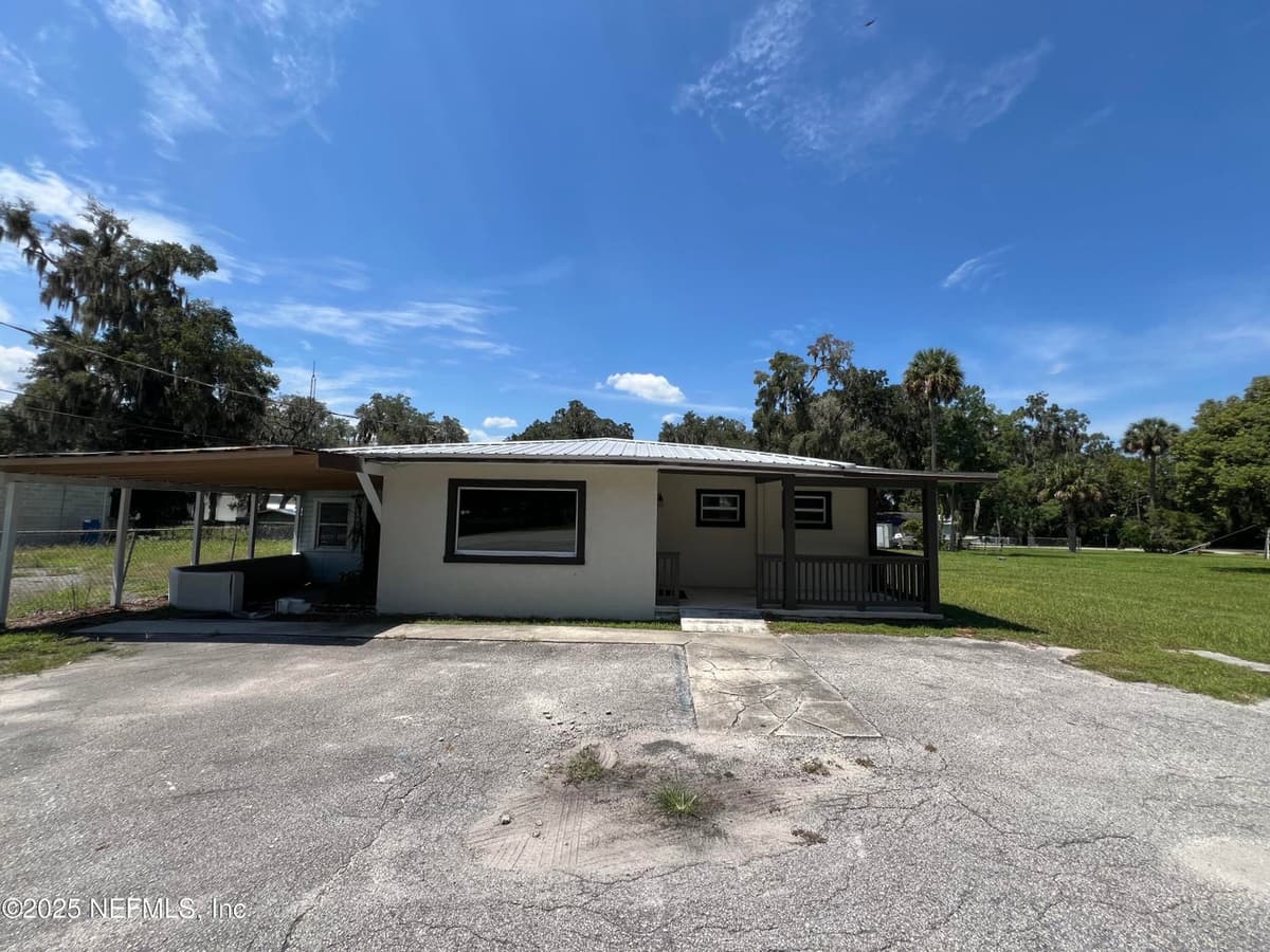 673 3RD Avenue, Welaka, FL 32189 2