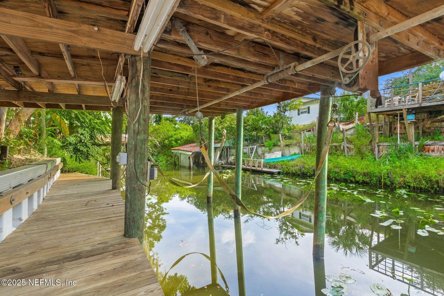 210 CAMELLIA Drive, Satsuma, FL 32189