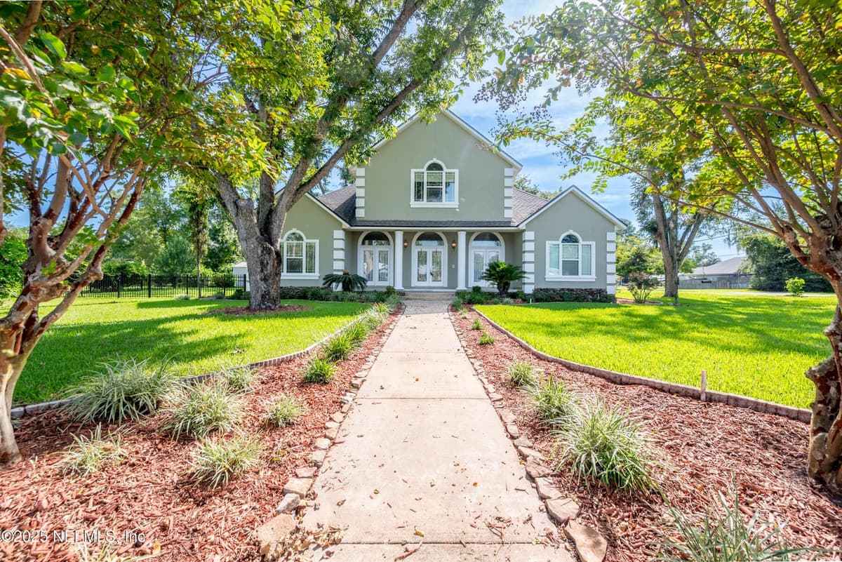 10215 N GLEN Avenue, Glen St. Mary, FL 32040 3