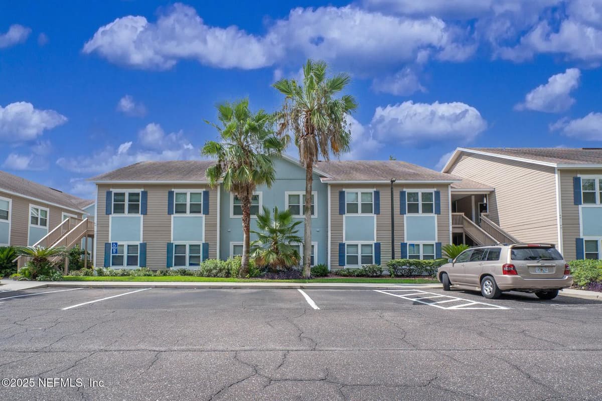 1601 NECTARINE Street F5, Fernandina Beach, FL 32034 2