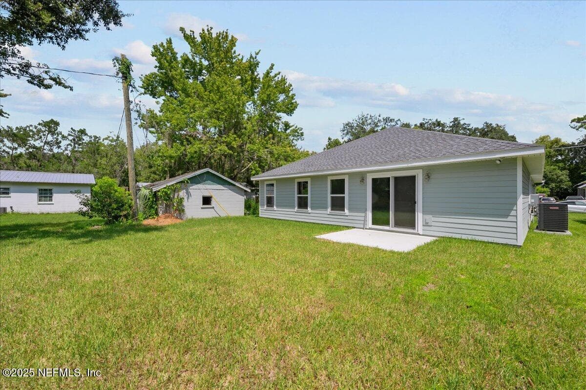 302 S 14TH Street, Palatka, FL 32177 2