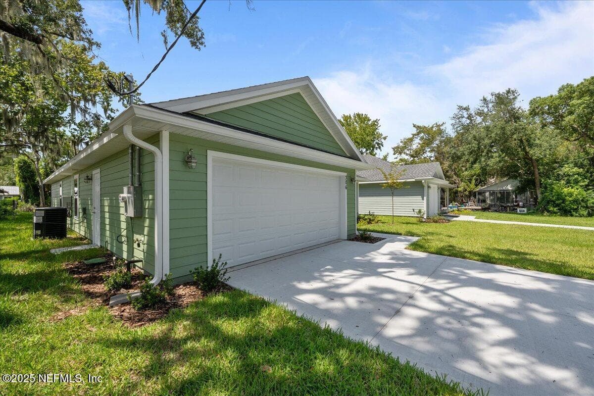 306 S 14TH Street, Palatka, FL 32177 2