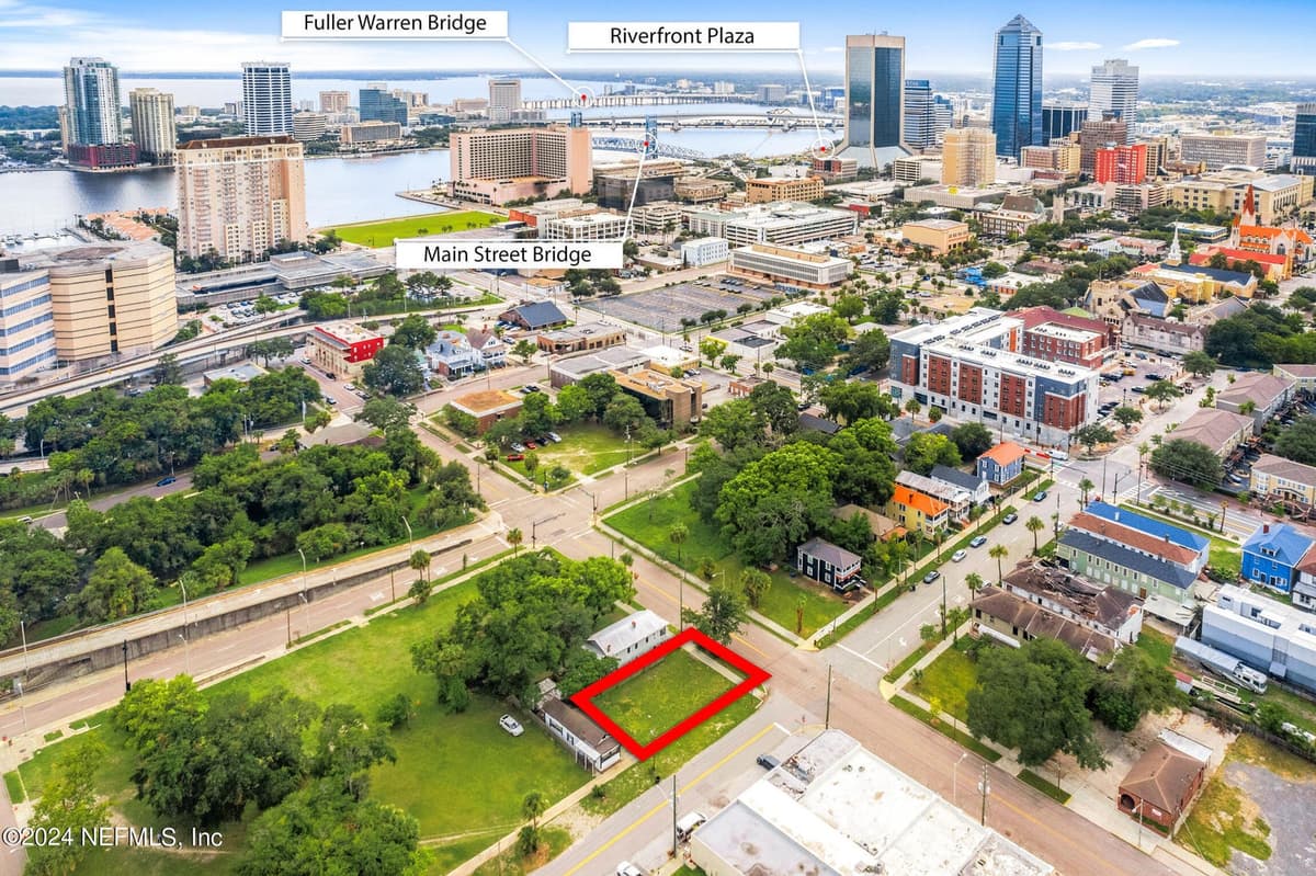 421 N WASHINGTON Street, Jacksonville, FL 32202 2
