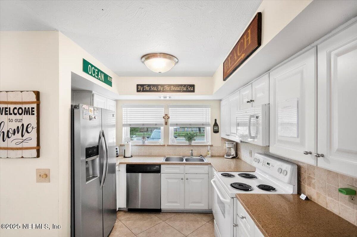 1717 2ND Street S, Jacksonville Beach, FL 32250 2