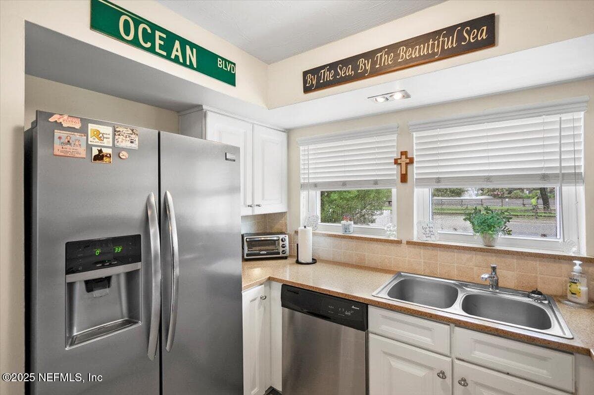 1717 2ND Street S, Jacksonville Beach, FL 32250 3