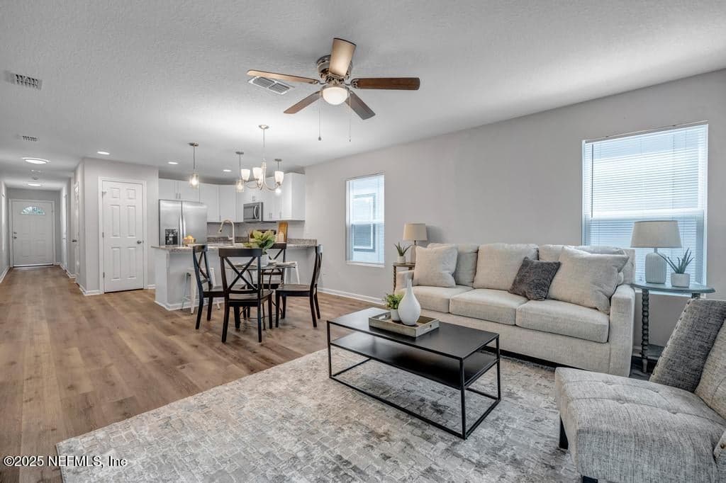 9048 EATON Avenue, Jacksonville, FL 32211 3