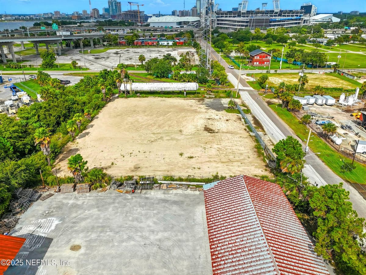 1932 E ADAMS Street, Jacksonville, FL 32202 3