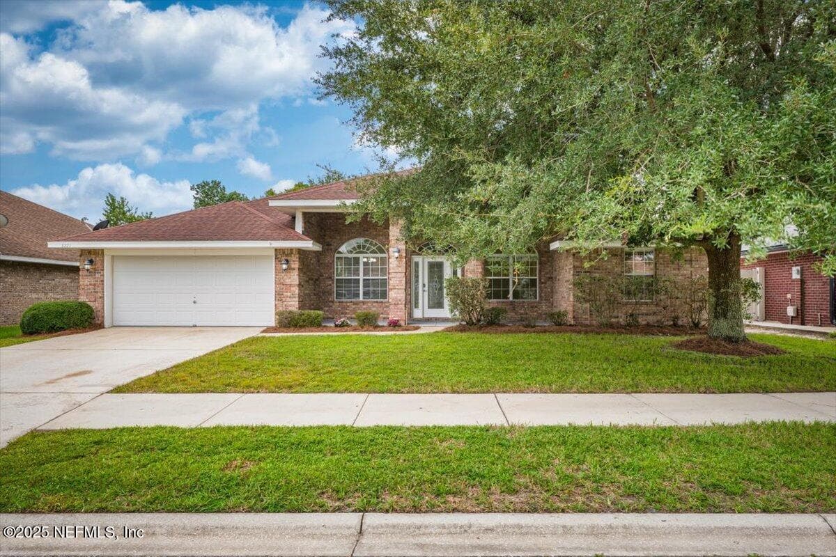 3221 SILVERADO Circle, Green Cove Springs, FL 32043 2