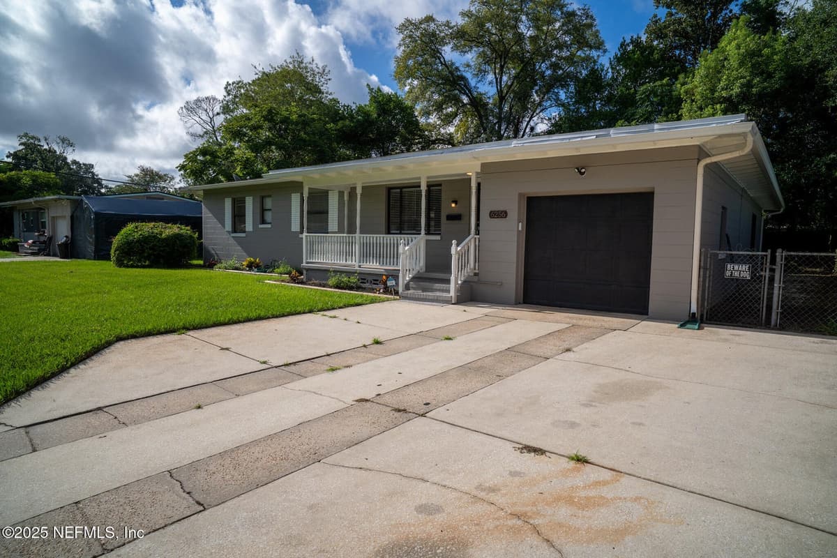 6256 SAGE Drive, Jacksonville, FL 32210 2
