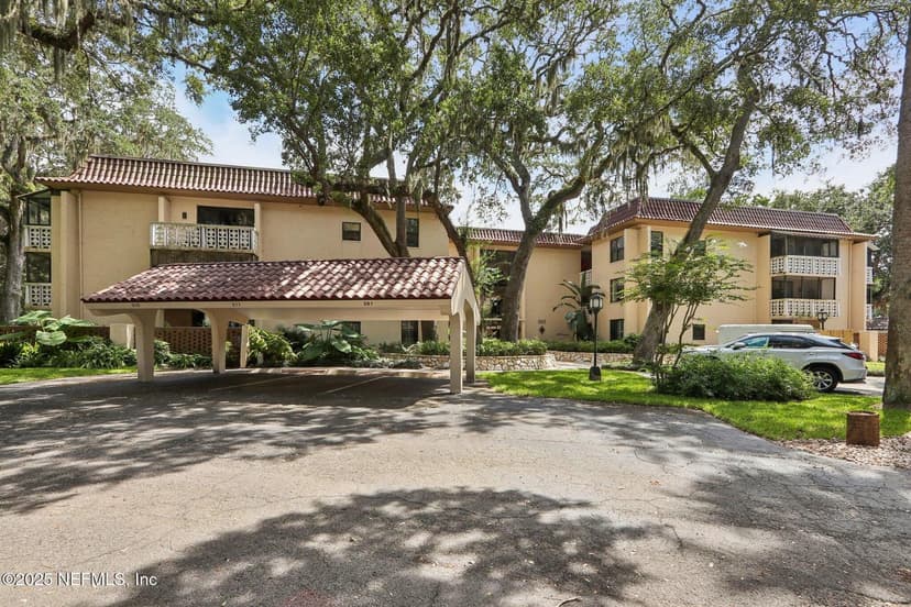 1810 SEVILLA Boulevard W 307, Atlantic Beach, FL 32233