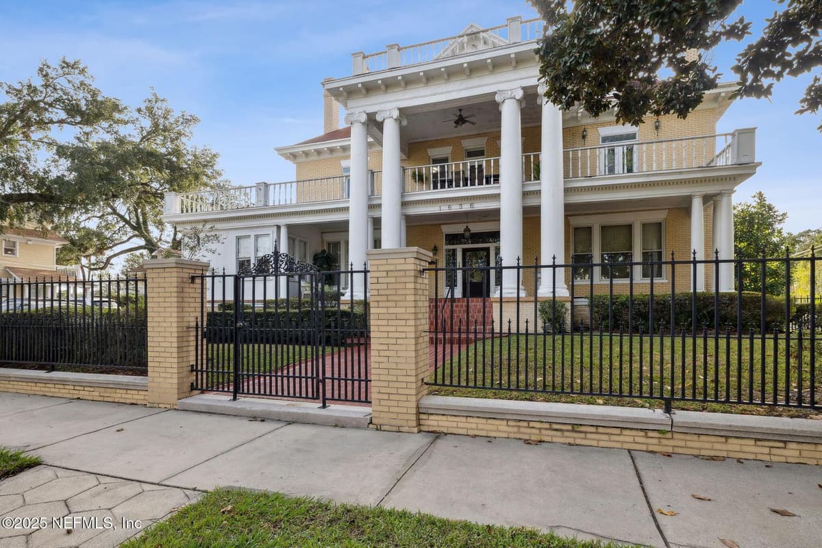 1636 KING Street 3, Jacksonville, FL 32204 2