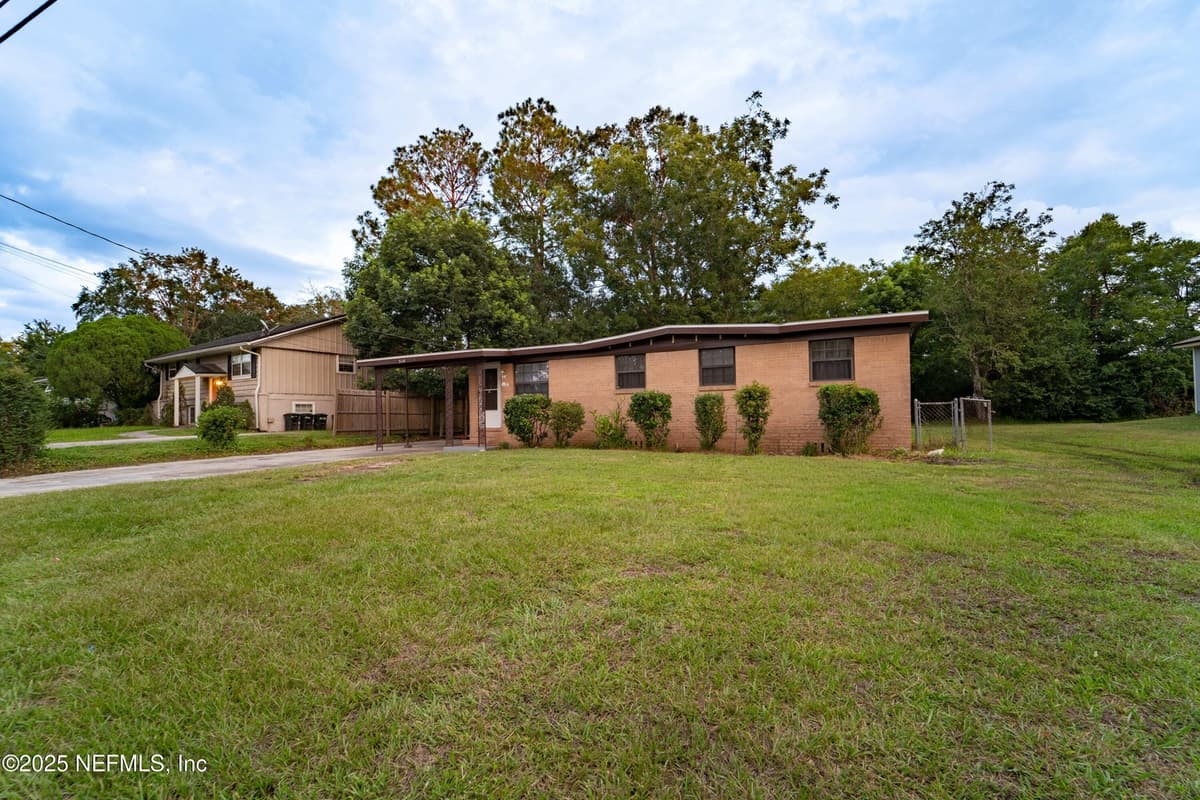 5114 ROANOKE Boulevard, Jacksonville, FL 32208 2