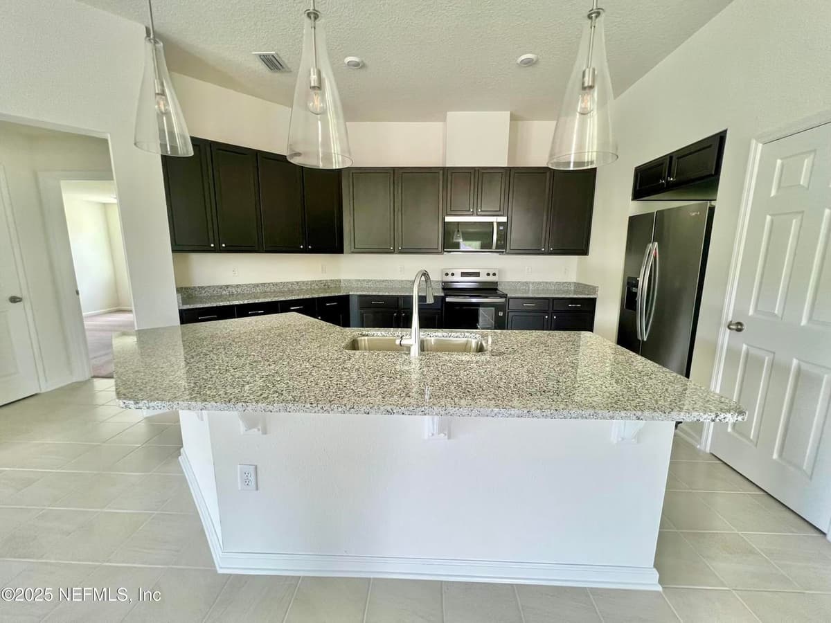 5188 CONFERENCE Drive, Jacksonville, FL 32234 2