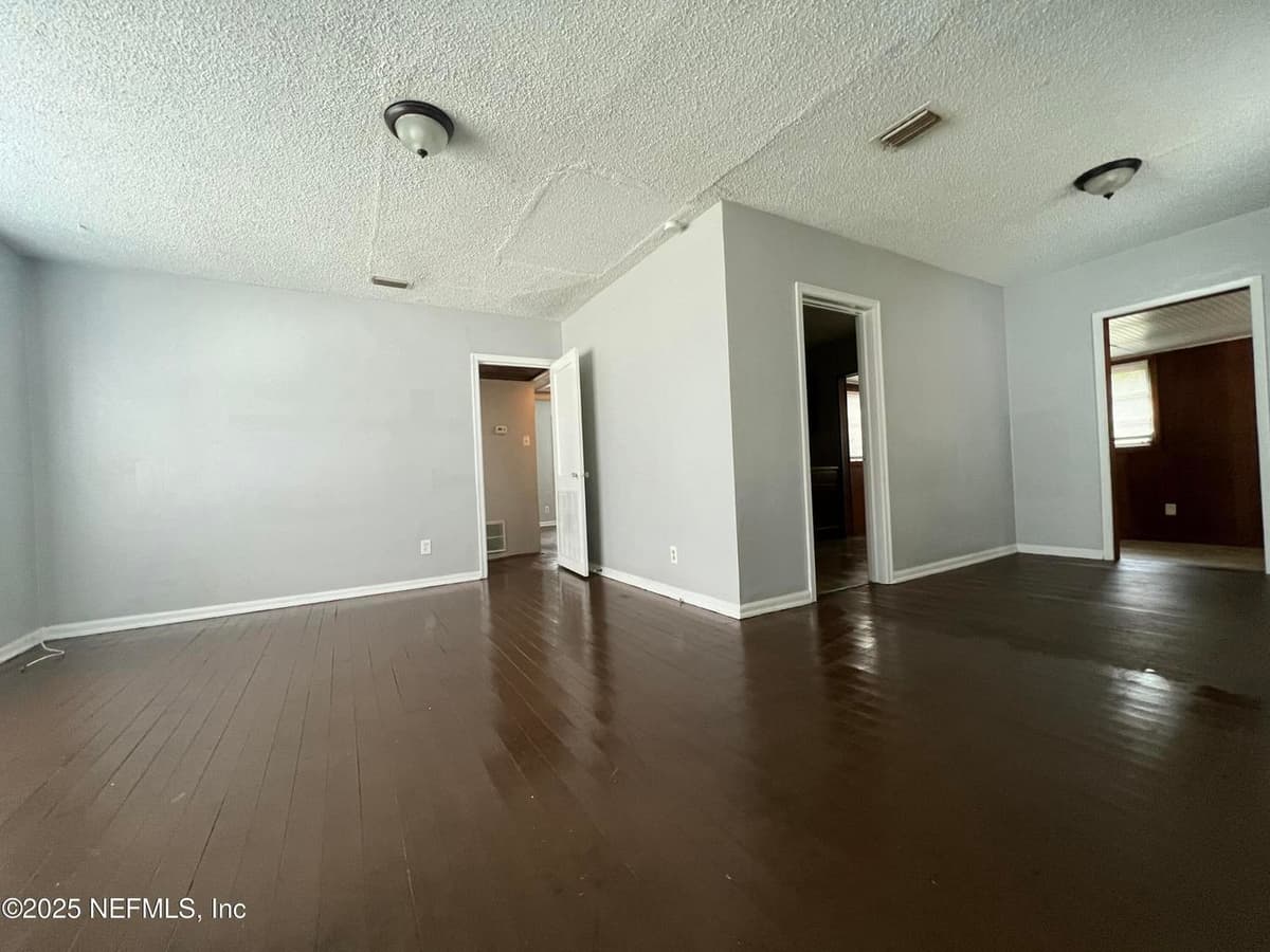 1023 BRANDYWINE Street, Jacksonville, FL 32208 3