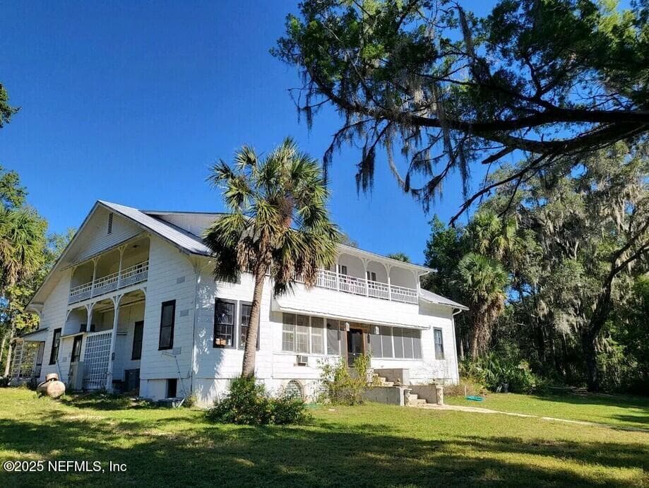 103 BEACON Street, Interlachen, FL 32148