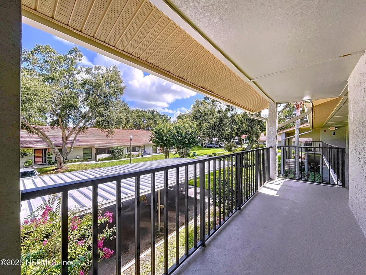 2020 LAKEVIEW Drive 203, Clearwater, FL 33763 3