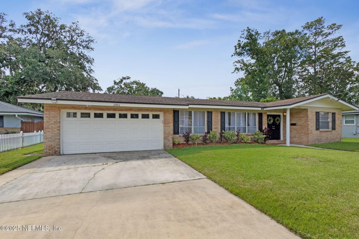 2806 ANNETTE Circle, Jacksonville, FL 32216 3