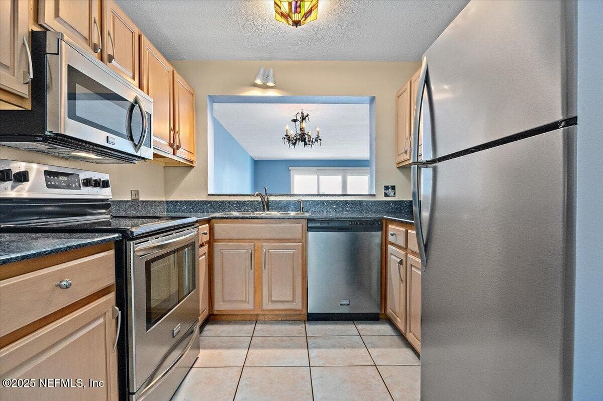 1533 LE BARON Avenue 1533, Jacksonville, FL 32207 3