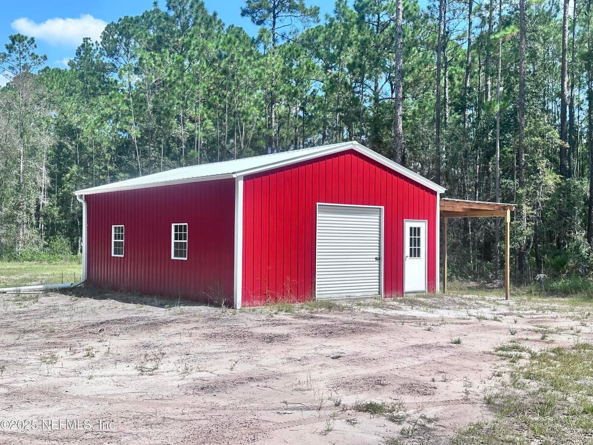 3269 LANNIE Road, Jacksonville, FL 32218 3
