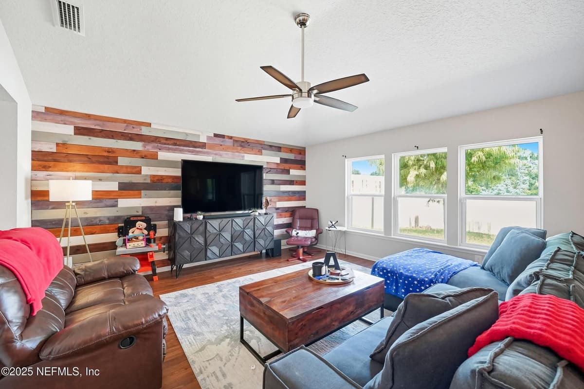 7603 SUNNYDALE Lane, Jacksonville, FL 32256 3