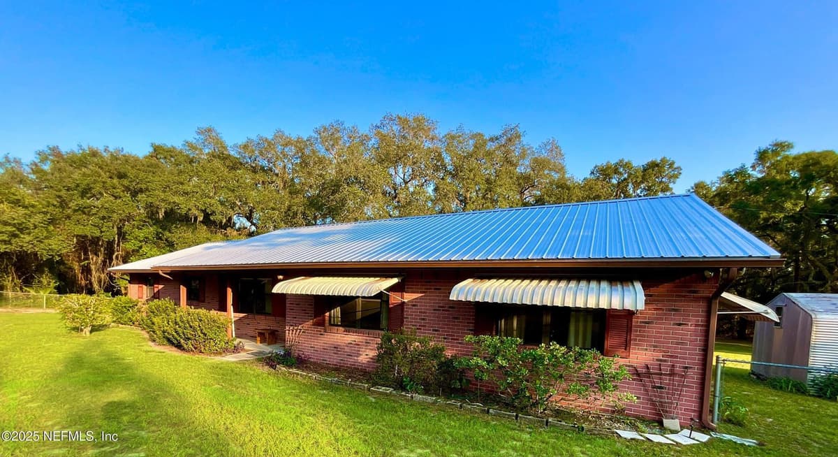 137 OAK Circle, Interlachen, FL 32148 3