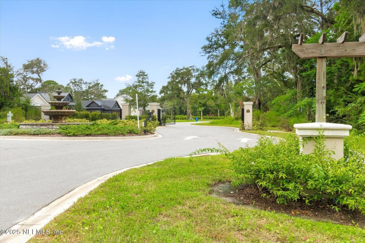 33 CANOPY HALL Drive, St. Augustine, FL 32095 2