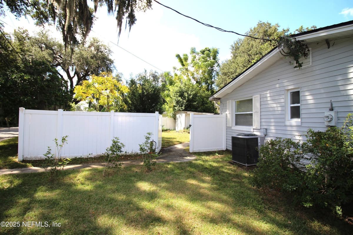 6760 MARION Court S, Jacksonville, FL 32216 3