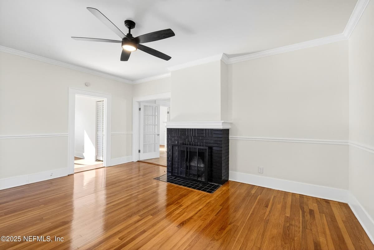 1048 INGLESIDE Avenue, Jacksonville, FL 32205 3