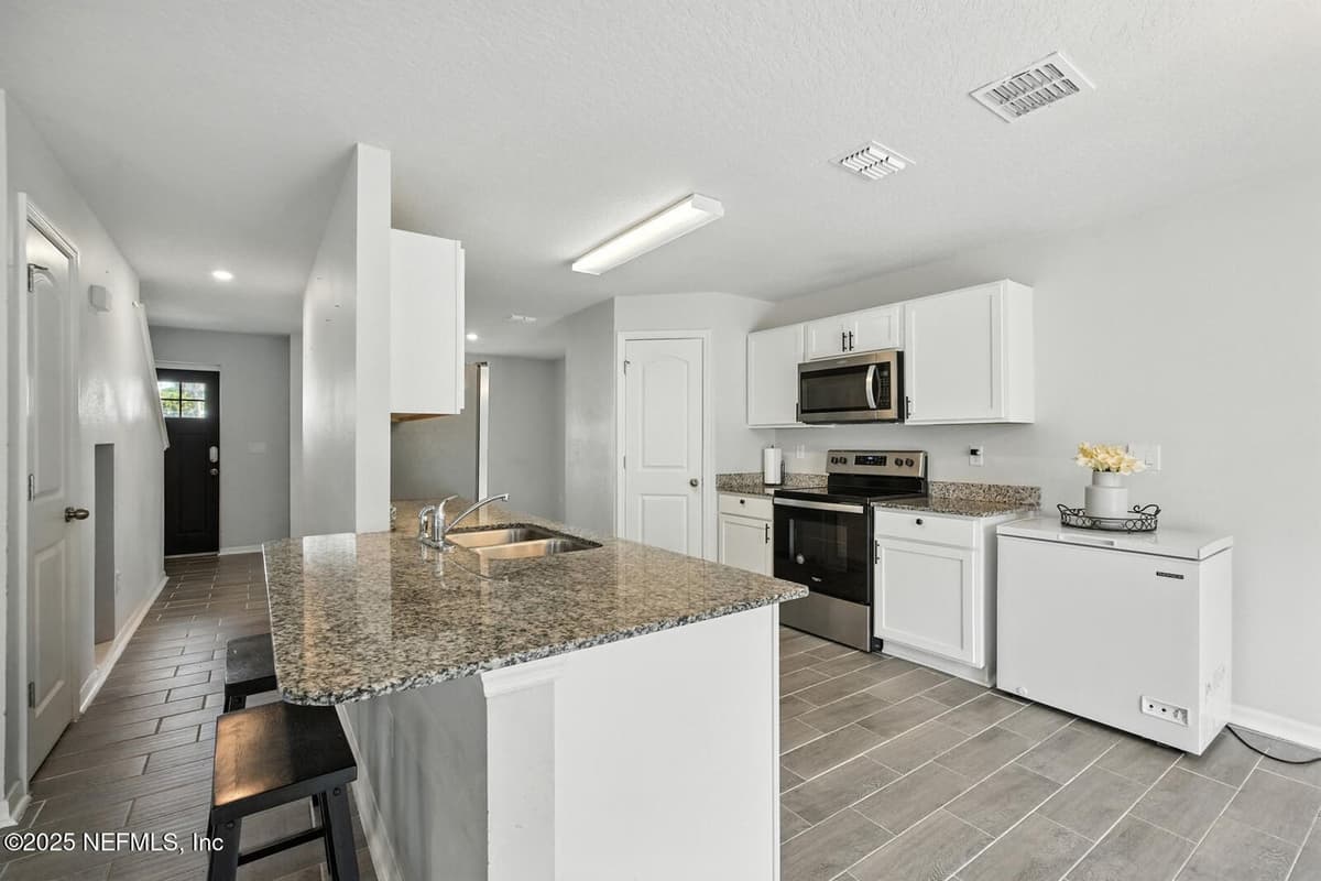 31 PACIFIC Drive, Palm Coast, FL 32164 3