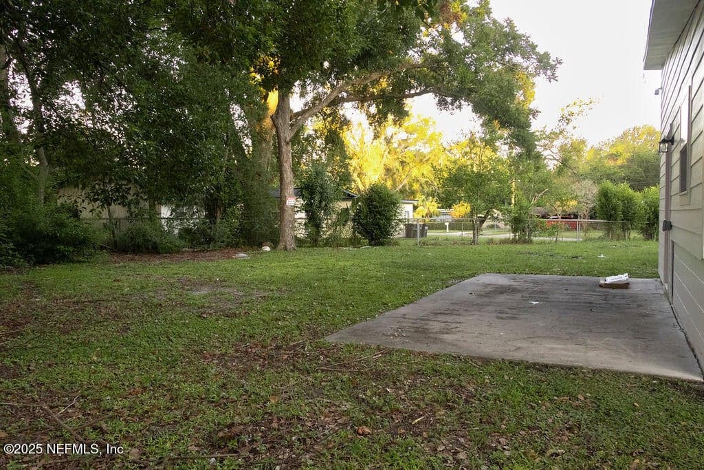 8711 LITTLE SWIFT Circle 24C, Jacksonville, FL 32256 2