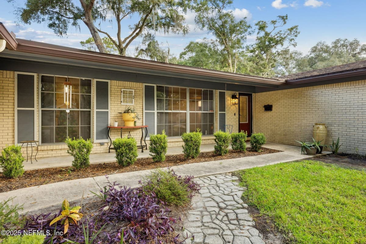 6305 WUTHERING HEIGHTS Road, Jacksonville, FL 32211 2
