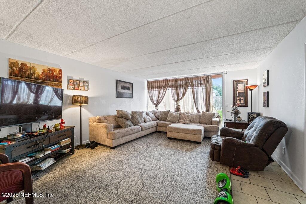 3401 TOWNSEND Boulevard 303, Jacksonville, FL 32277 2