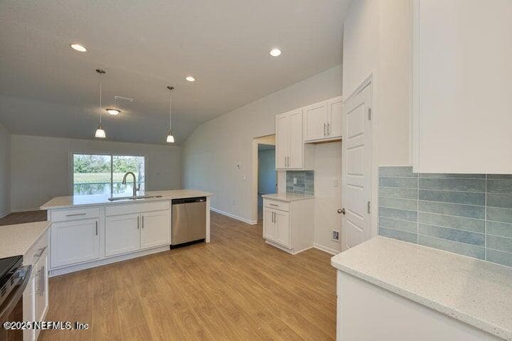 177 NORTHSIDE Drive N, Jacksonville, FL 32218 2
