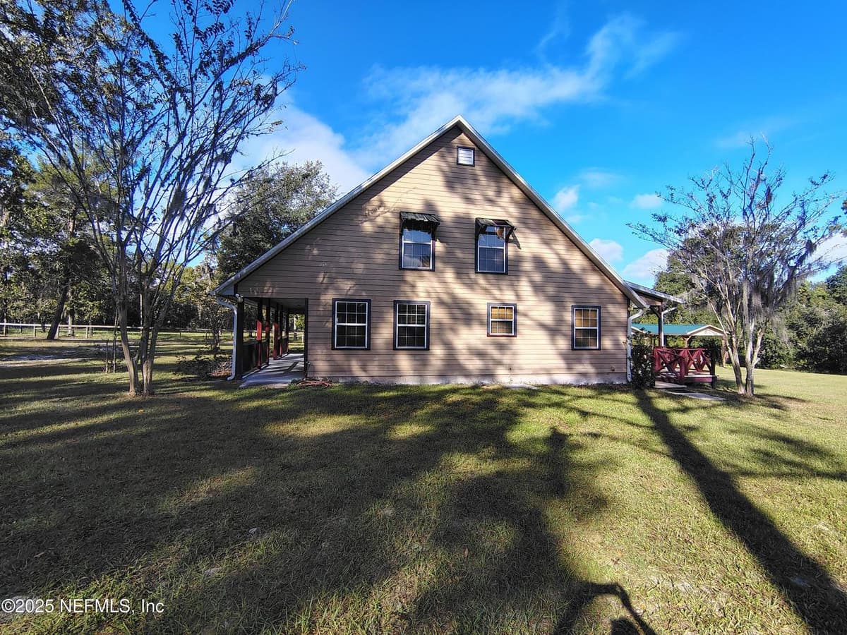 110 JAMES Drive, Palatka, FL 32177 3