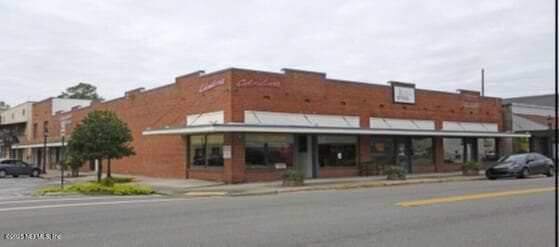 24 S COLLEGE Street, Macclenny, FL 32063