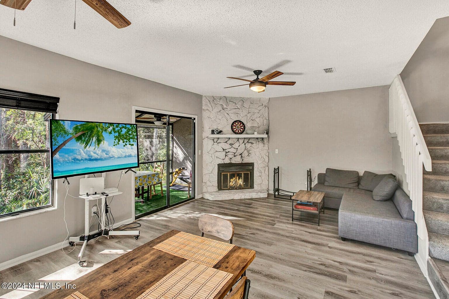 5568 LA MOYA Avenue 9, Jacksonville, FL 32210