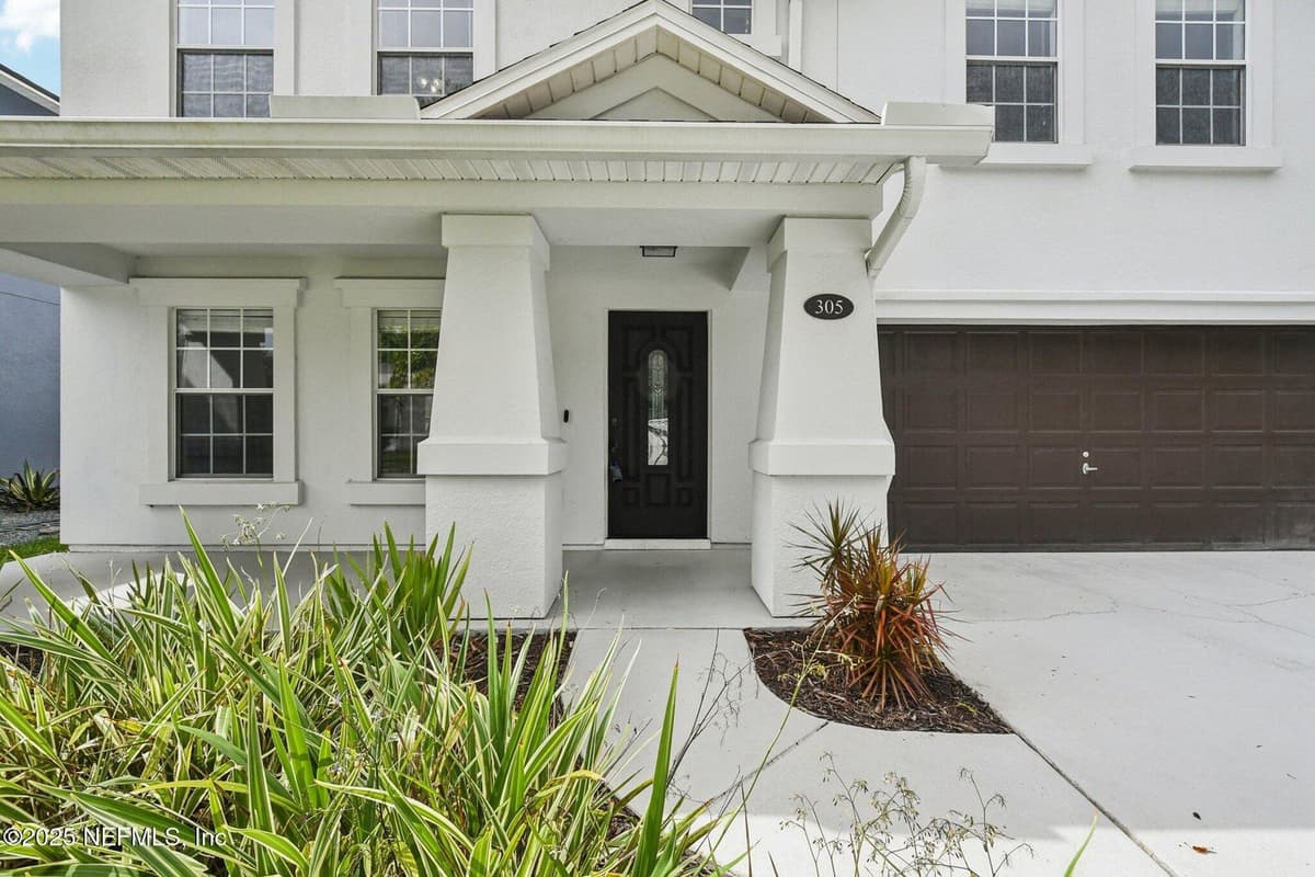 305 CARRIAGE HILL Court, St. Johns, FL 32259 2