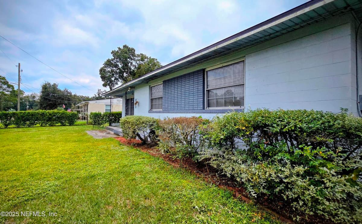 6234 ALEXON Drive, Jacksonville, FL 32210 2