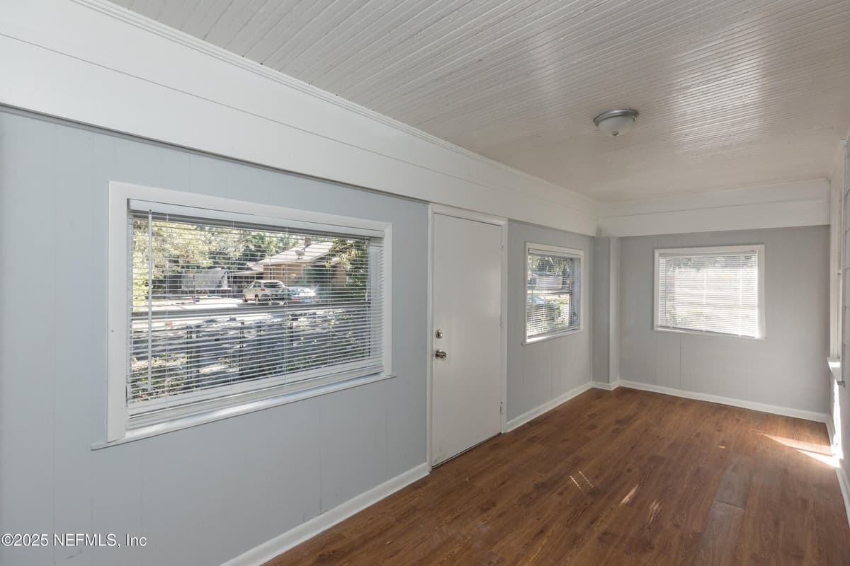 961 ARDMORE Street, Jacksonville, FL 32208 2