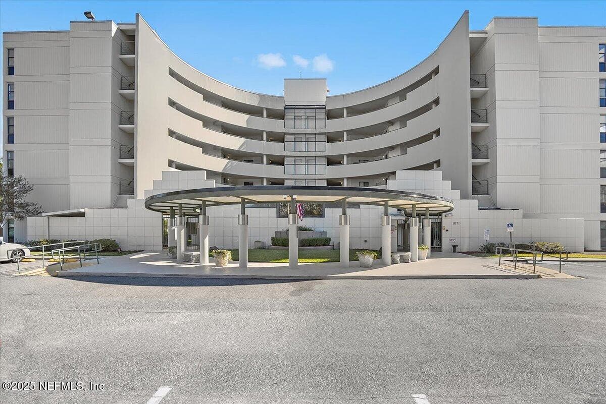 1071 EDGEWOOD Avenue S 602, Jacksonville, FL 32205