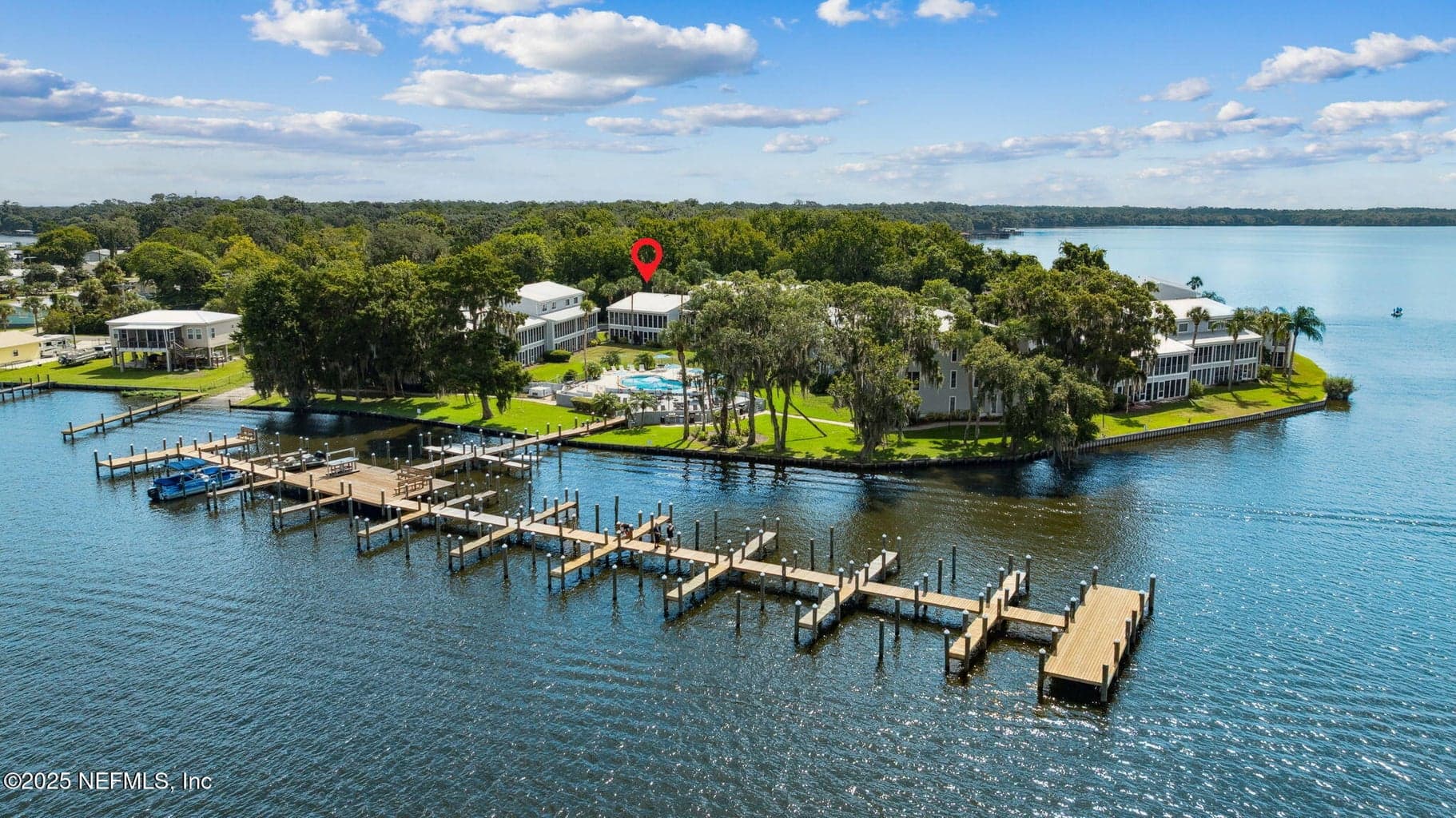 210 RIVER BEND Place B, Welaka, FL 32193