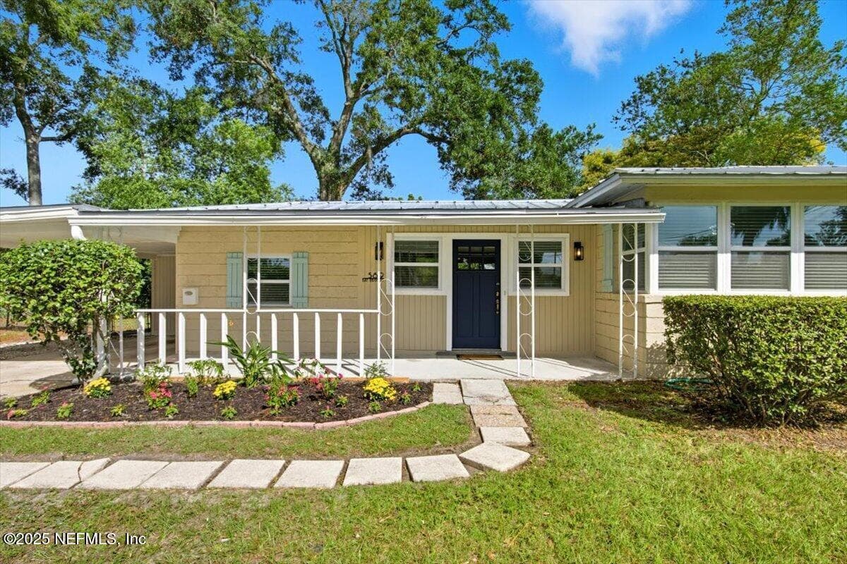 589 BAY RIDGE Road, Jacksonville, FL 32216 3