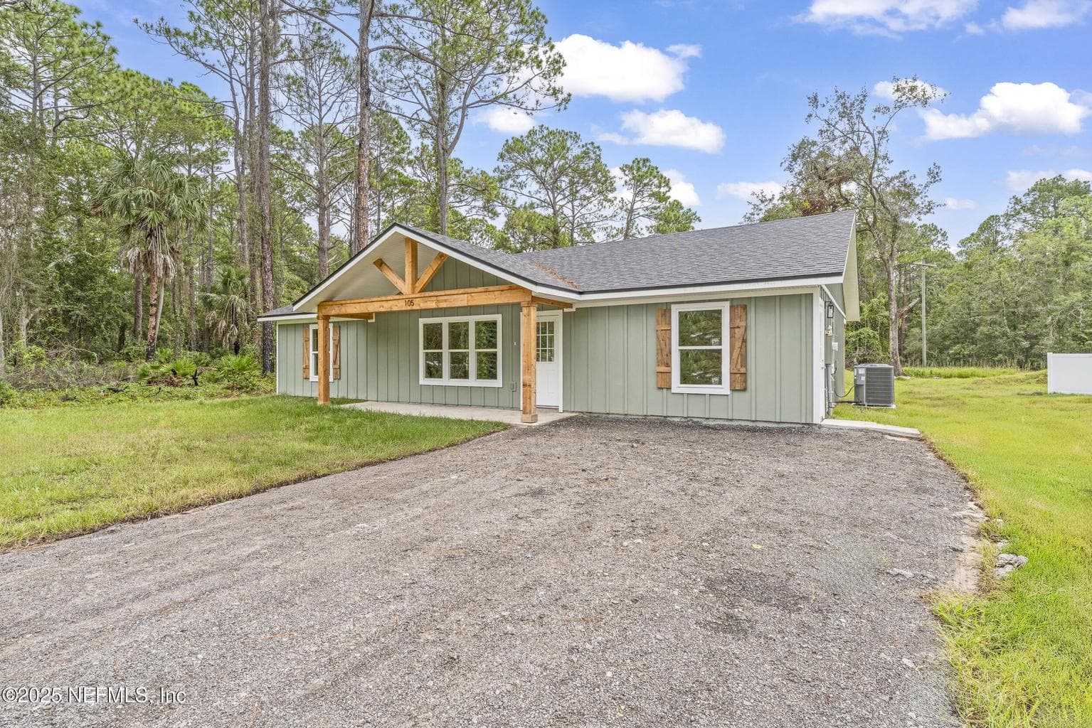 105 SE 3RD Street, Georgetown, FL 32139