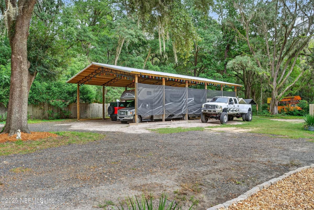6049 TAYLOR Road, Middleburg, FL 32068 2