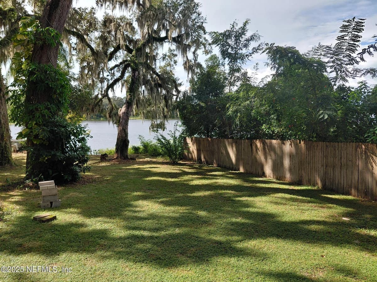 232 S MAIN Street, Crescent City, FL 32112 3